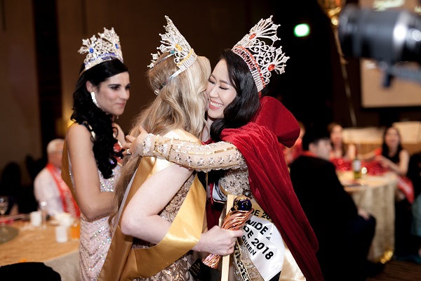 Dương Thùy Linh đăng quang Hoa hậu Phụ nữ Toàn thế giới 2018 - Hình 2