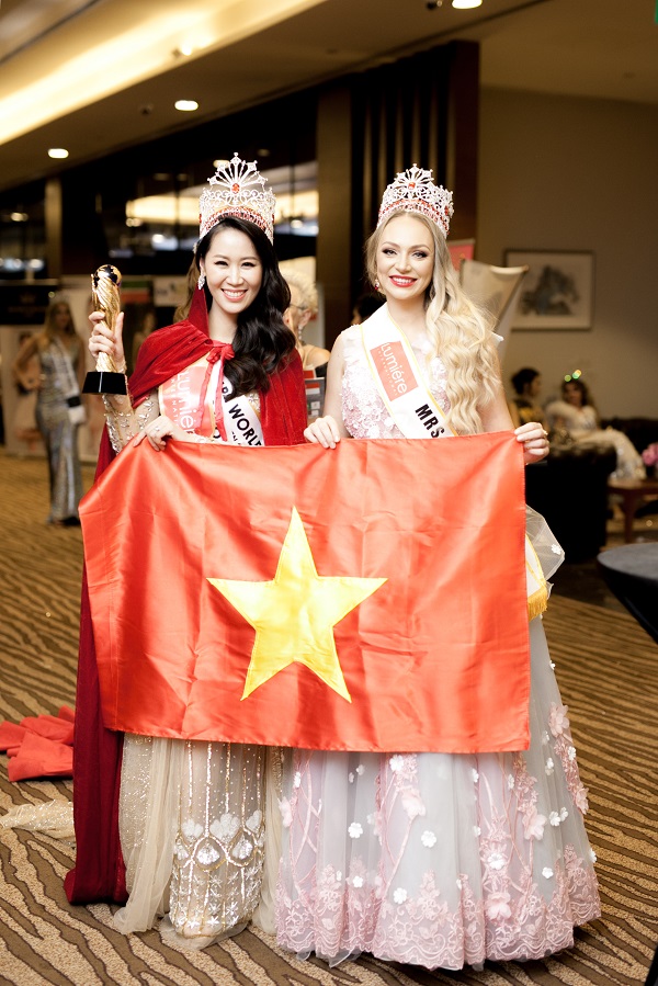 Dương Thùy Linh đăng quang Hoa hậu Phụ nữ Toàn thế giới 2018 - Hình 4