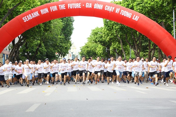 Giải chạy gây quỹ học bổng cho trẻ em nghèo hiếu học - SeABank Run For The Future