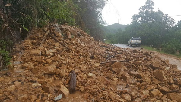 Quảng Ninh: Lũ dâng cao trên các sông gây sạt lở, hư hại nhiều công trình - Hình 4