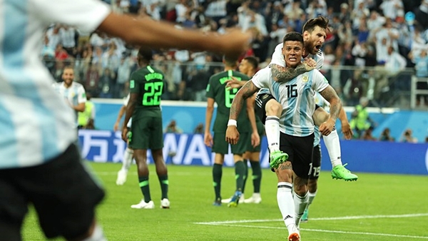 Argentina 2–1 Nigeria: Lách qua khe cửa hẹp - Hình 4