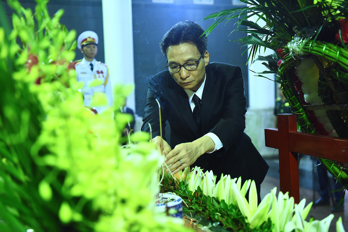 Hàng nghìn người tiễn đưa GS Phan Huy Lê - Hình 5