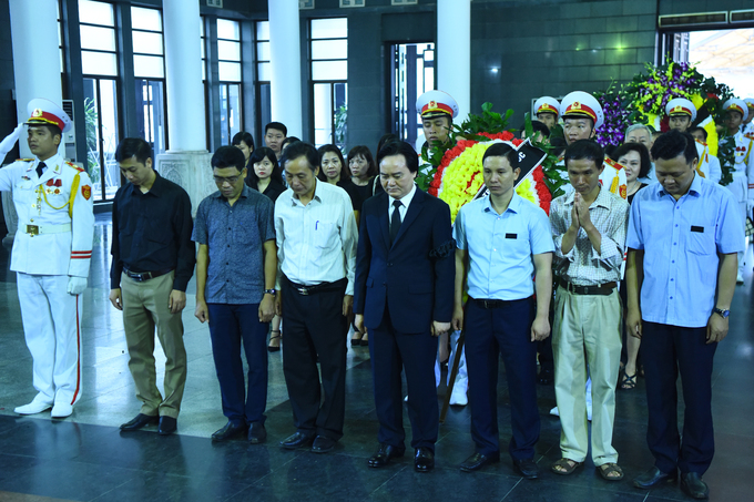 Hàng nghìn người tiễn đưa GS Phan Huy Lê - Hình 7