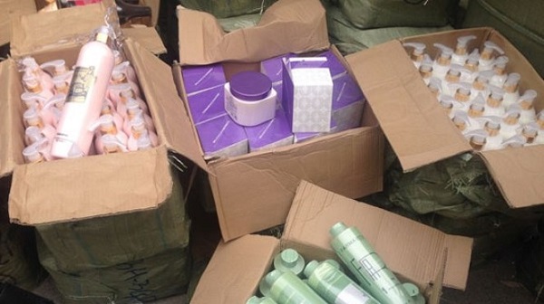 Lạng Sơn: Phát hiện lô hàng có 13 loại hàng nhập lậu