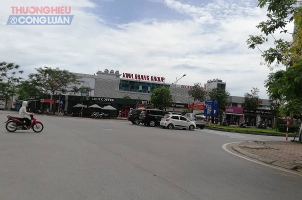 Quận Hoàng Mai (Hà Nội): Ai “chống lưng” cho Vinh Quang Group xây dựng ki ốt trái phép? - Hình 1