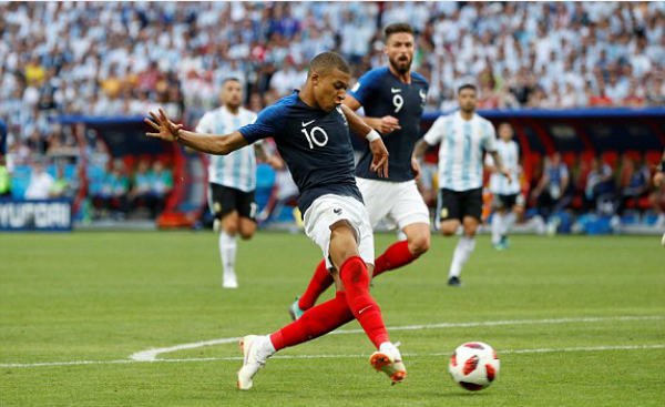 Pháp 4-3 Argentina: Chiến thắng thuyết phục! - Hình 7