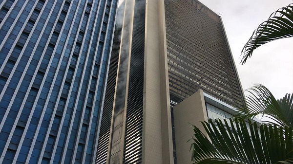 Hà Nội: Cháy lớn tại tòa nhà Cục Viễn thông - Hình 2
