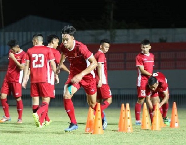 U19 Việt Nam sẵn sàng quyết chiến với U19 Thái Lan