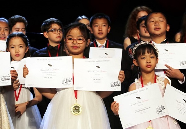 Thí sinh 7 tuổi người Việt giành giải nhất cuộc thi Piano quốc tế - Hình 1
