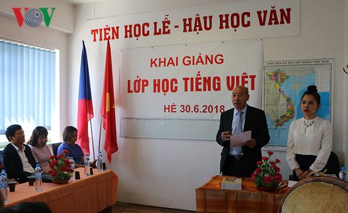 Khuyến khích dạy tiếng Việt trong cộng đồng tại Séc - Hình 1