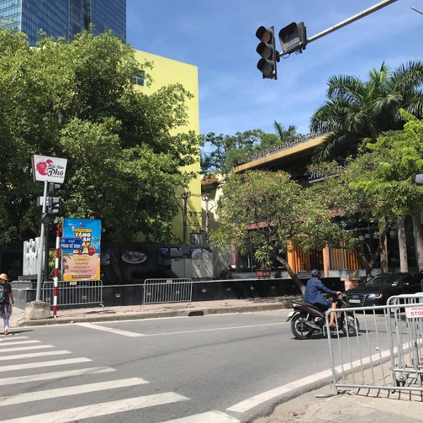 Sai phạm tại mương Phan Kế Bính: Nhà hàng Hải sản phố vẫn chưa bị cưỡng chế