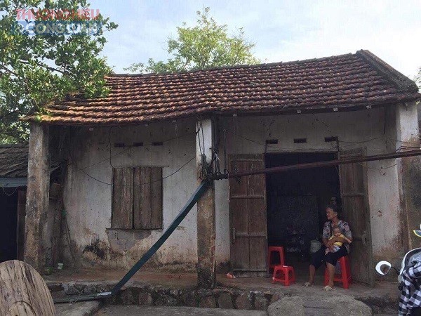 Quảng Ninh: Bố mẹ nghèo đau đớn nhìn con 5 tháng tuổi bị bệnh hiểm nghèo - Hình 4