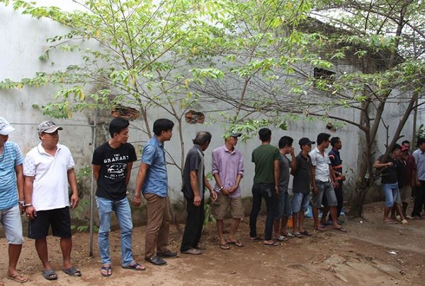 Cần Thơ: Triệt phá tụ điểm đánh bạc dưới hình thức đá gà ăn tiền