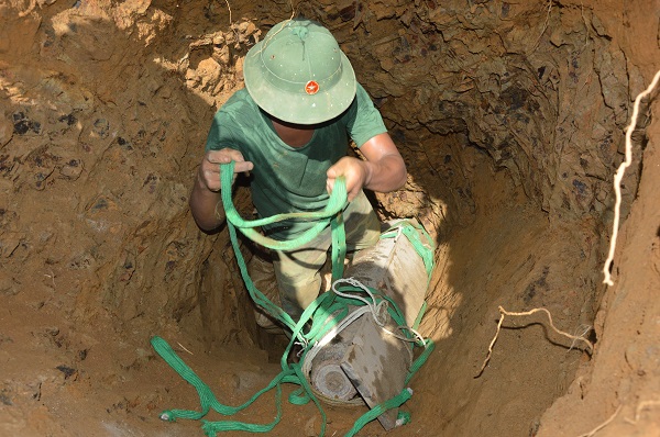 Hà Giang: Vô hiệu hóa và tiêu hủy thành công quả bom nặng 227kg tại huyện Vị Xuyên