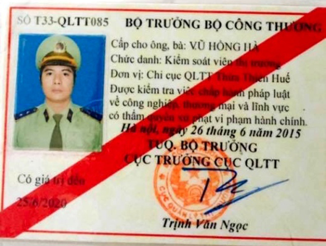 Thừa Thiên Huế: Cán bộ QLTT bị khởi tố về hành vi lừa đảo chiếm đoạt tài sản - Hình 2