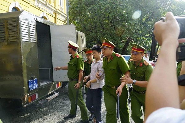 Xét xử vụ sát hại gia đình 5 người tại Bình Tân, TP. HCM - Hình 1