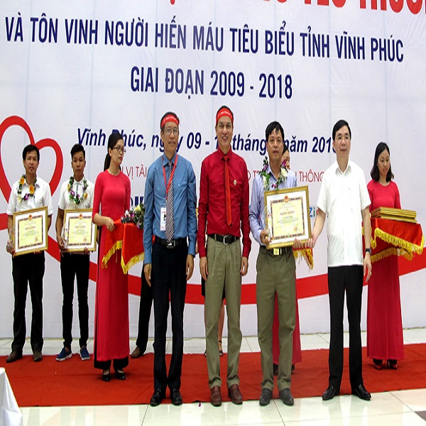 Vĩnh Phúc: Tôn vinh người hiến máu tình nguyện tiêu biểu