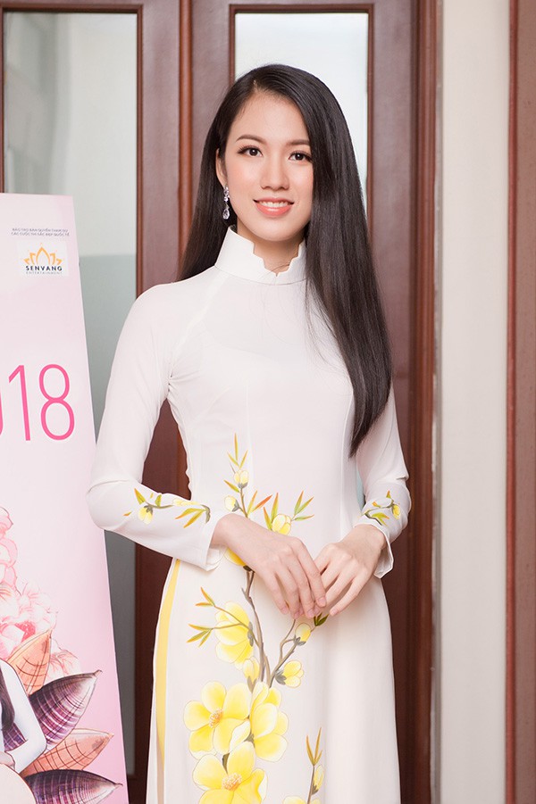 Nhan sắc của BTV tiếng Anh đài VTV đi thi Hoa hậu Việt Nam 2018 - Hình 4