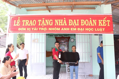 Phuc Khang Corp trao nhà và tặng quà cho gia đình khó khăn tại Tây Ninh - Hình 1