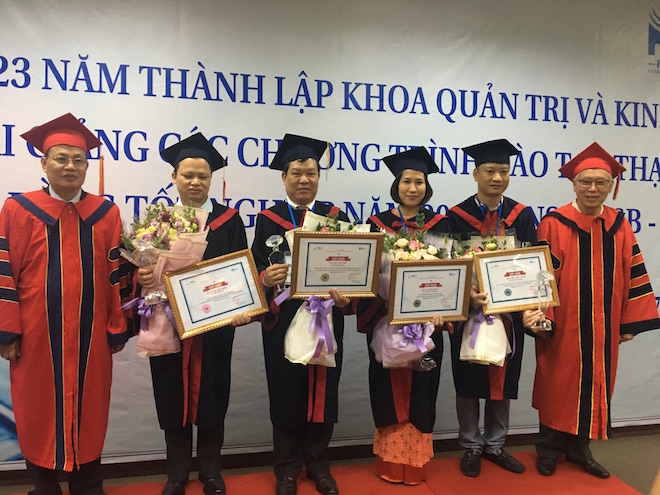 Khoa Quản trị và Kinh doanh (ĐHQGHN) vinh dự kỉ niệm 23 năm thành lập