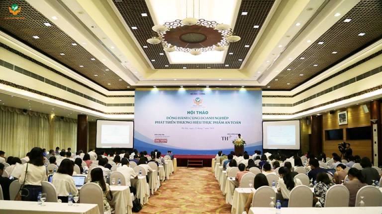 Bộ Công thương đồng hành cùng DN phát triển thương hiệu TPAT