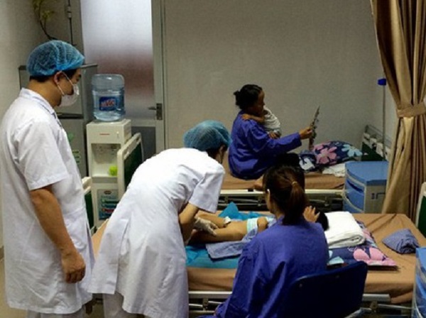 Chủ phòng khám tư nhân bị truy tố do để xảy ra việc hơn 100 trẻ bị sùi mào gà