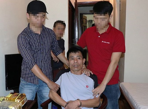 Hà Tĩnh: Bắt giữ 2 đối tượng mua bán ma túy đá