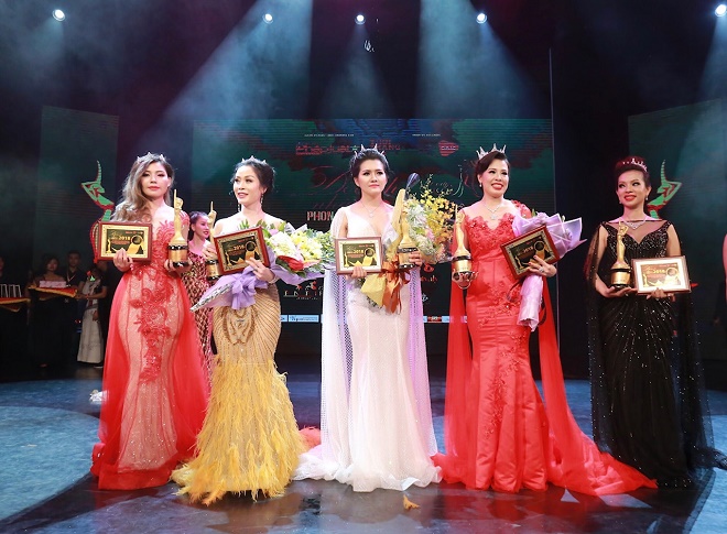 Nữ doanh nhân “Lady Queen” đặt mục tiêu xây dựng 10 phòng học cho các trẻ em nghèo