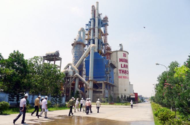 Công ty CP Xi măng và Xây dựng Quảng Ninh lỗ thảm hại, chủ tịch bị mất chức