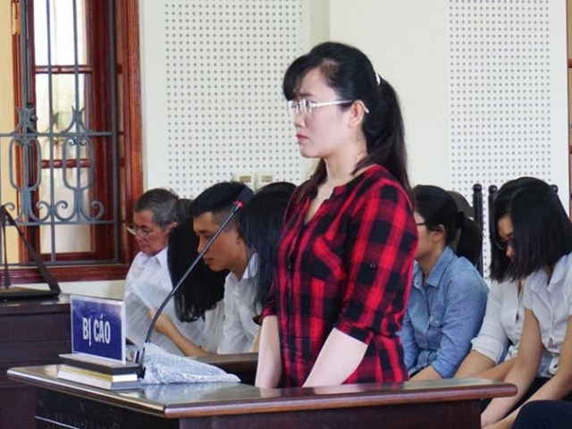 Nghệ An: "Thụt két" 50 tỷ, nữ nhân viên ngân hàng Eximbank lĩnh án chung thân