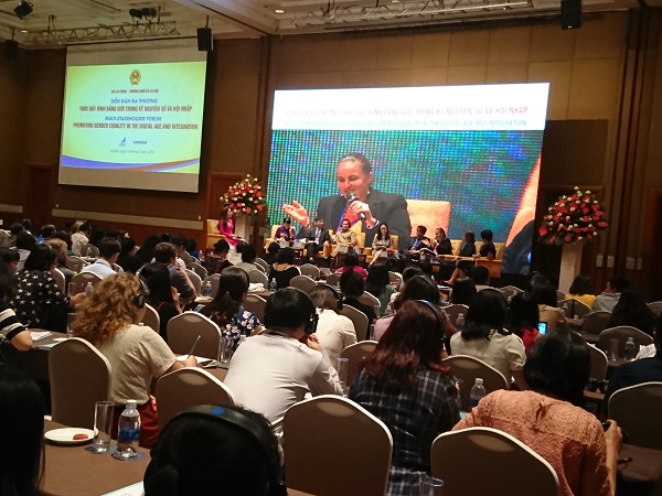 Diễn đàn đa phương thúc đẩy bình đẳng giới trong kỷ nguyên số