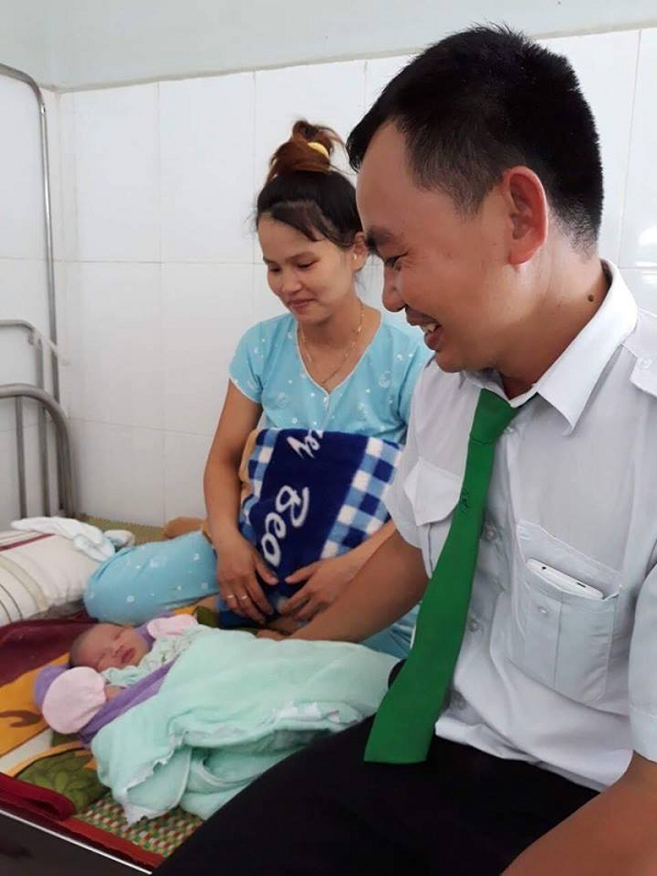 Em bé thứ 82 chào đời trên taxi Mai Linh dưới sự hỗ trợ của tài xế - Hình 2