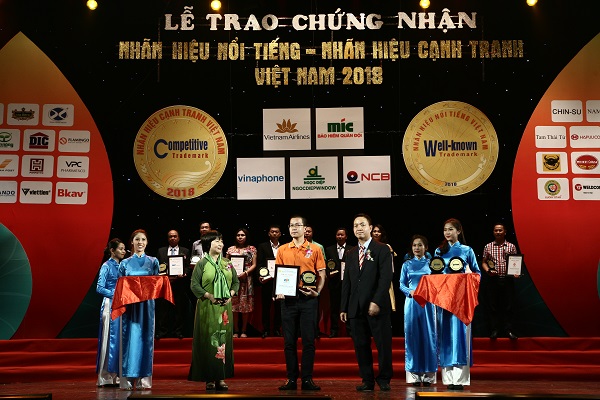 FPT Services vinh dự đạt Top 100 Nhãn hiệu nổi tiếng Việt Nam 2018. - Hình 3