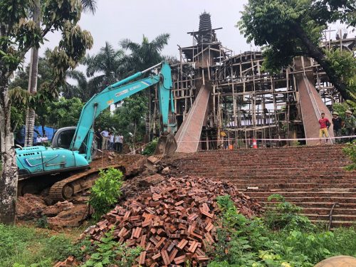 Cưỡng chế tháo dỡ công trình “Cung điện công chúa” tại Ba Vì