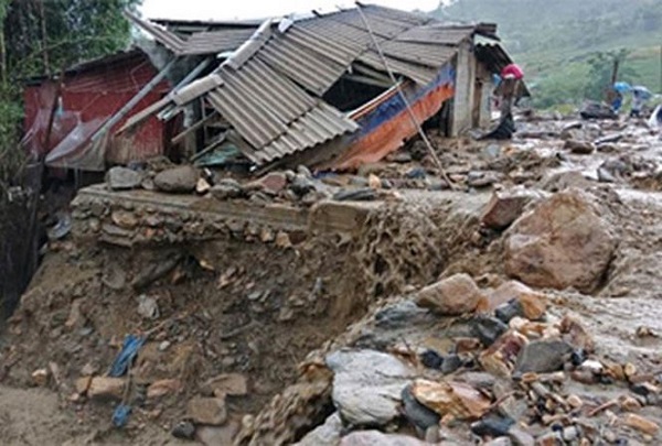 Đến nay đã có 30 người chết, mất tích mưa lũ