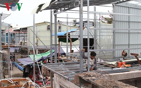 Các gia đình Việt kiều ở Campuchia ổn định cuộc sống sau vụ hỏa hoạn - Hình 3