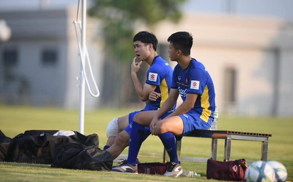 Công Phượng dính chấn thương khiến CĐV lo lắng