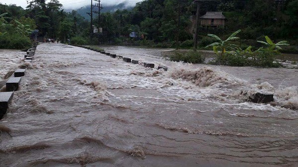 Đảng, Chính phủ và nhân dân Lào gửi điện thăm hỏi Việt Nam do bão số 3 - Hình 1