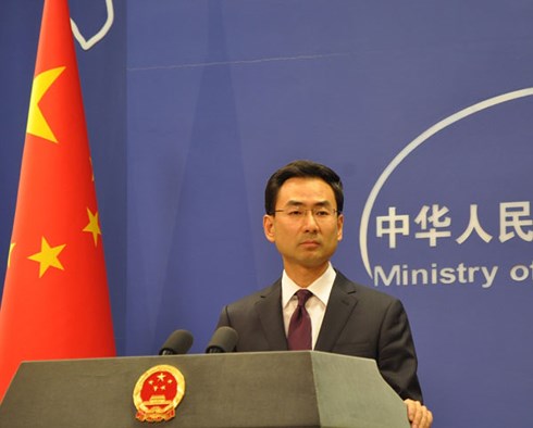 Trung Quốc lên tiếng về vụ nổ xảy ra trước trụ sở ĐSQ Mỹ tại Bắc Kinh - Hình 1