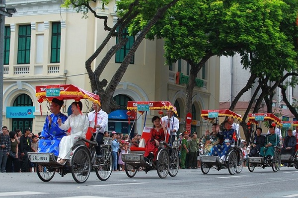 Hà Nội: Hàng nghìn khách thập phương và người dân Thủ đô hòa mình trong lễ hội đường phố - Hình 4