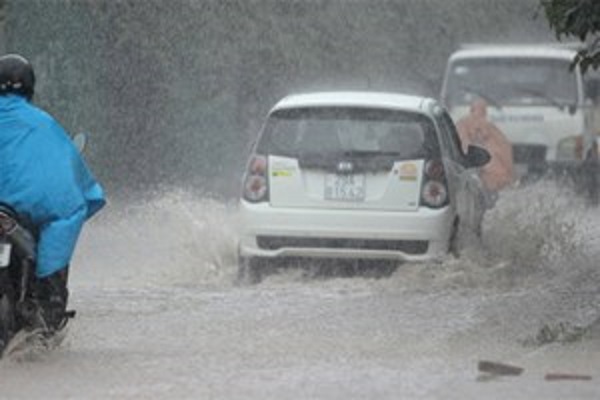 Ảnh hưởng của dải hội tụ nhiệt đới Bắc và Trung Bộ tiếp tục mưa dông