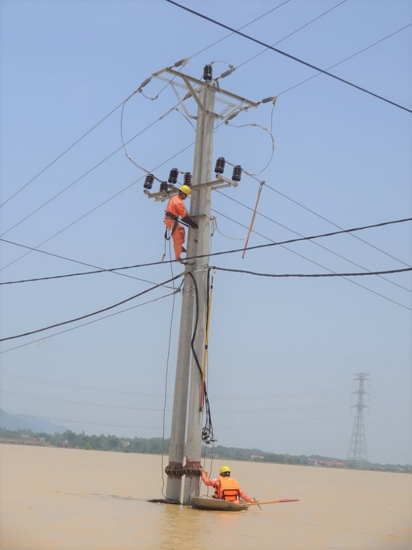 EVNNPC: Đáp ứng nhu cầu điện cho sản xuất kinh doanh và sinh hoạt - Hình 1