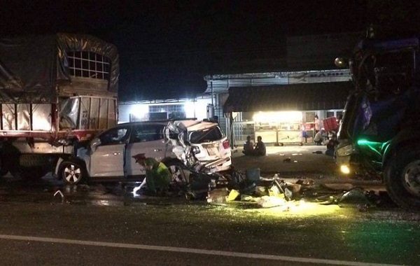 Đồng Nai: Tai nạn liên hoàn, 12 người thương vong