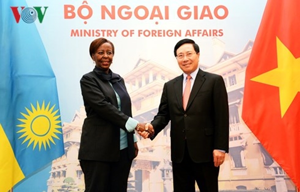 Chủ tịch nước Trần Ðại Quang tiếp các bộ trưởng ngoại giao của Rwanda và Guinea - Hình 1