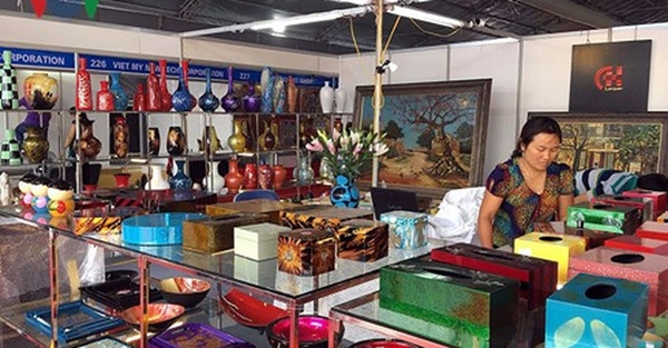 Tăng lương tối thiểu vùng lên 5,3%: Doanh nghiệp lo tăng chi phí sản xuất