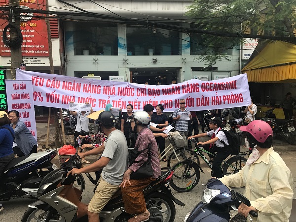 Hải Phòng: Khách hàng gửi tiết kiệm tại ngân hàng Oceanbank đề nghị trả lại tiền