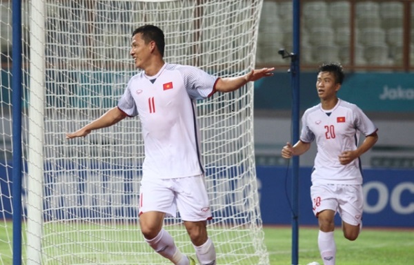 Đánh bại Nepal, Olympic Việt Nam vào vòng knock-out trước 1 lượt đấu - Hình 1