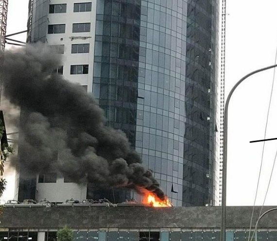 Hà Nội: Cháy lớn tại tòa nhà FLC Twin Tower Cầu Giấy - Hình 1