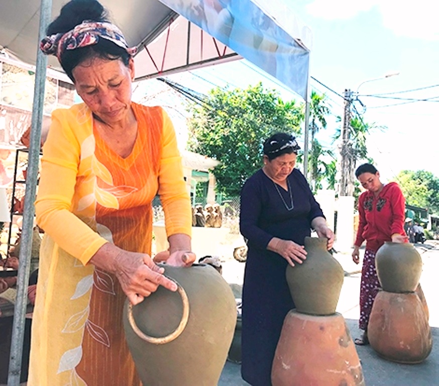 TP. Hội An (Quảng Nam): Làng Nam Diêu giỗ tổ nghề gốm - Hình 3