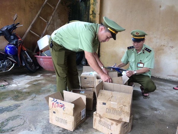 Thu giữ 500 hộp keo vuốt tóc nhập lậu tại Lạng Sơn - Hình 1